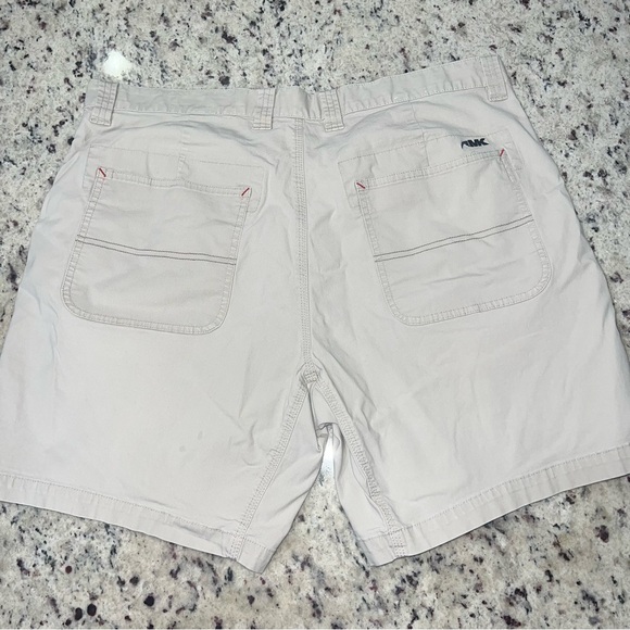 Mountain Khakis relaxed fit size 36 8in seam - Picture 2 of 8